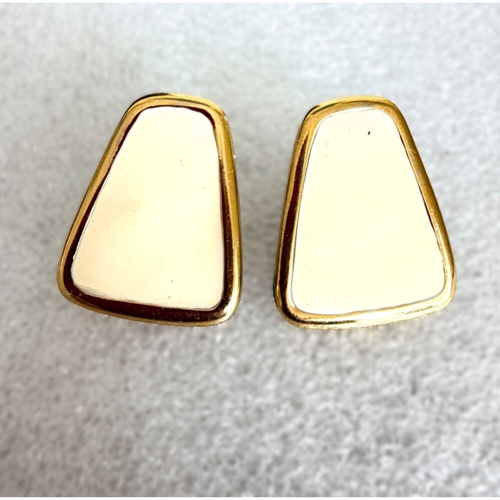Vintage Signed NAPIER Gold Tone Cream Enamel Geometric Trapezoid Post Stud Earri